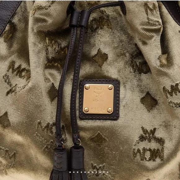 MCM Limited Edition Vintage Green and Brown Viseto Velvet Shoulder Bag. - Picture 5 of 11